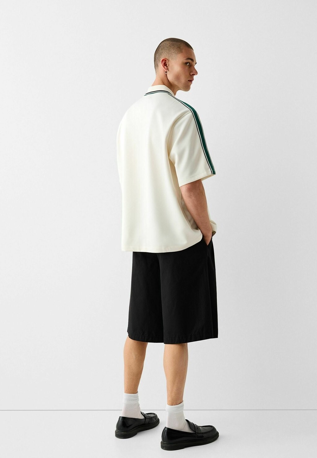 

Рубашка BOXY FIT INTERLOCK SHORT SLEEVE Bershka, бежевый