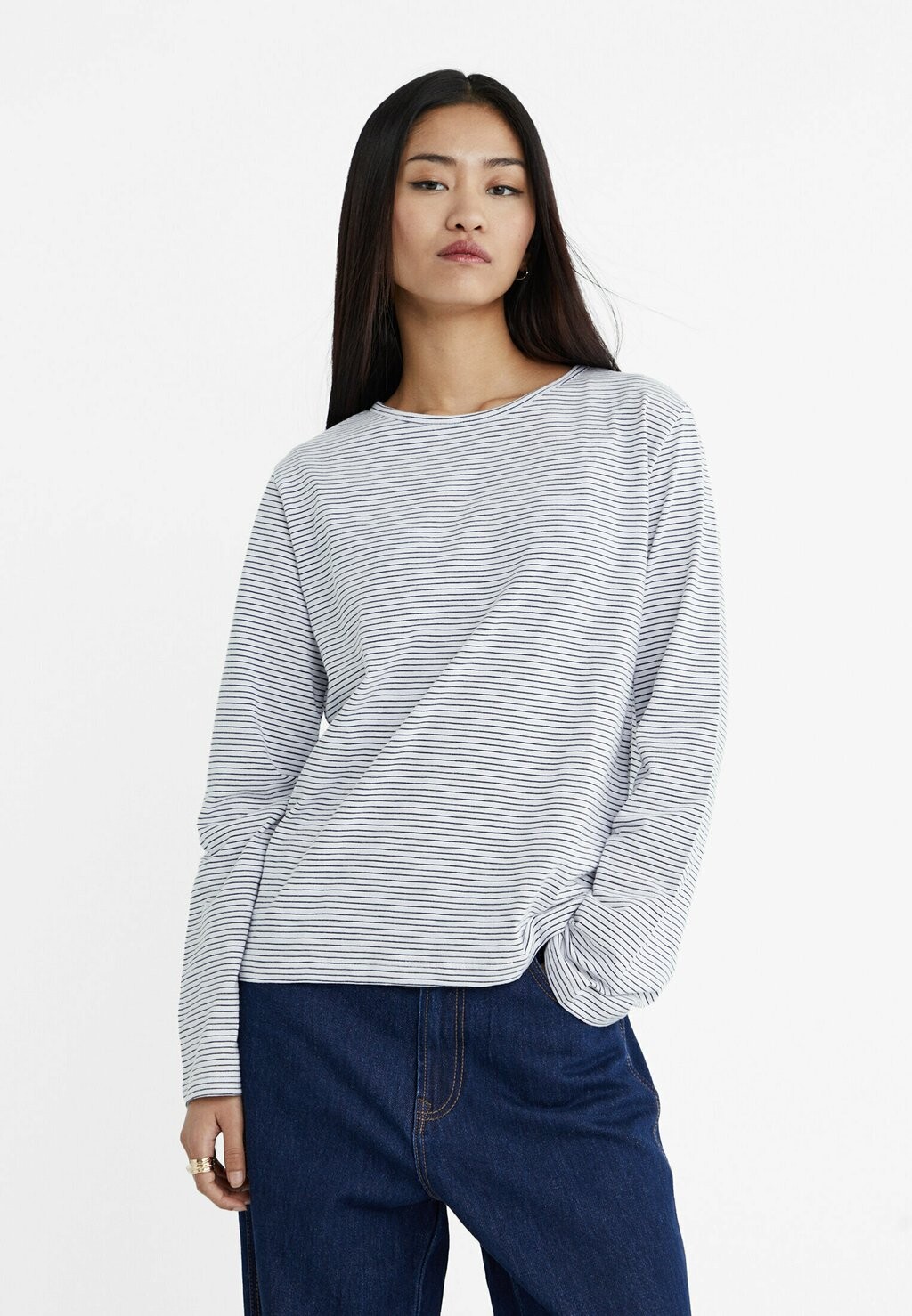 

Топ с длинными рукавами STRIPED Stradivarius, цвет white