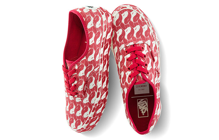 

Церемония открытия Vans Authentic Red Snake