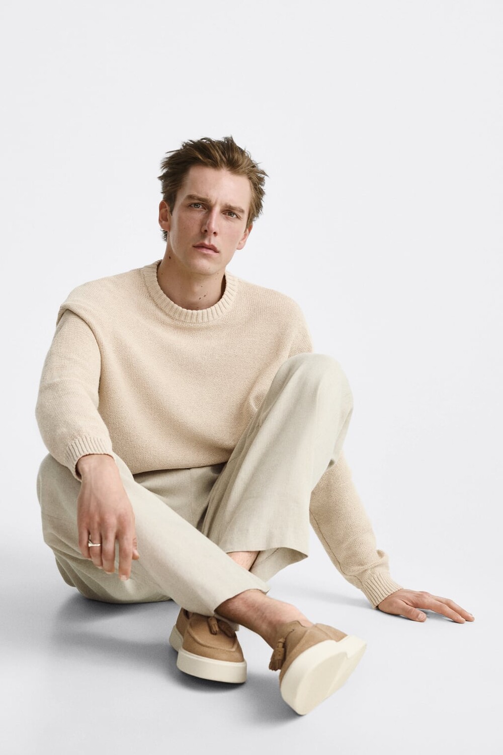 

Кожаные спортивные лоферы с кисточками ZARA, бежевый