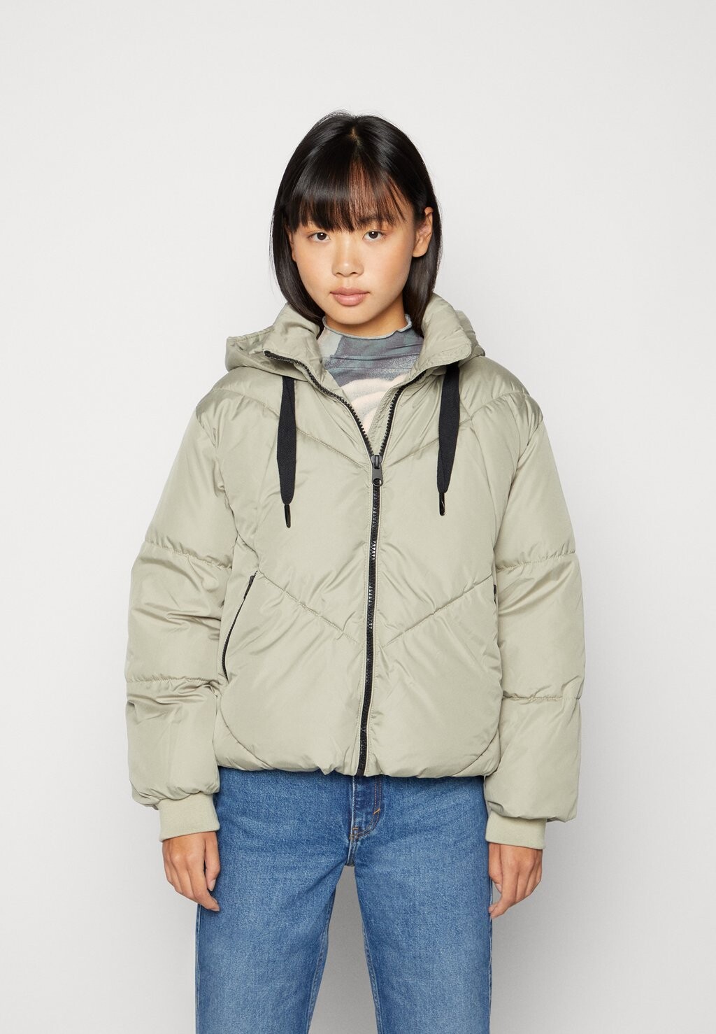 

Зимняя куртка Vero Moda