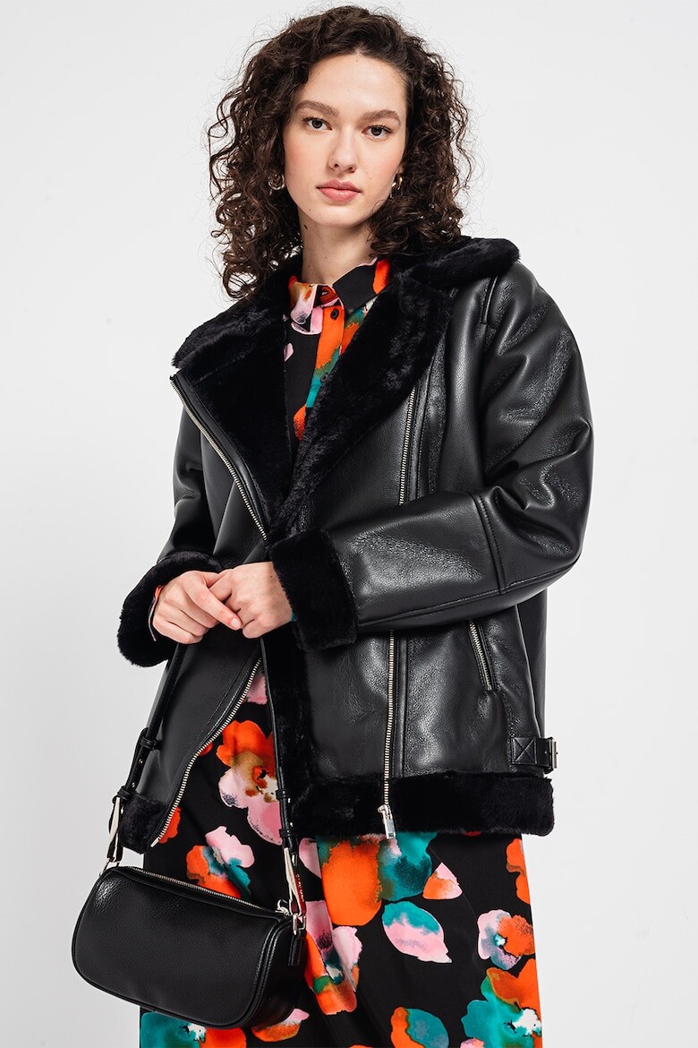

Куртка Emmy из экокожи с подкладкой из эко-пуха Vero Moda, черный