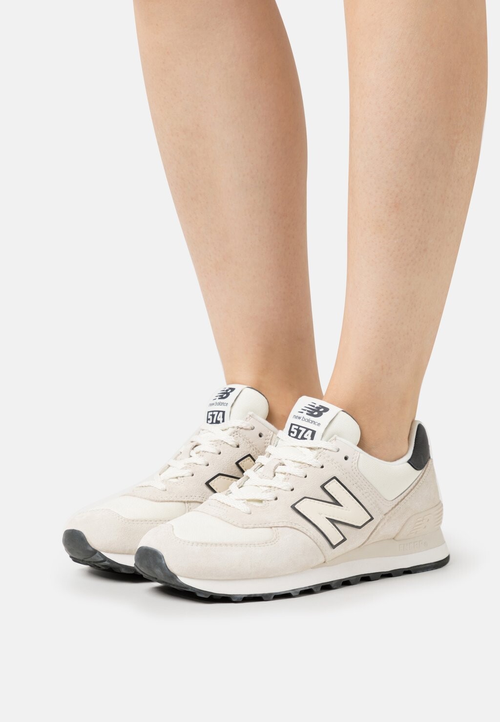 

Кроссовки New Balance