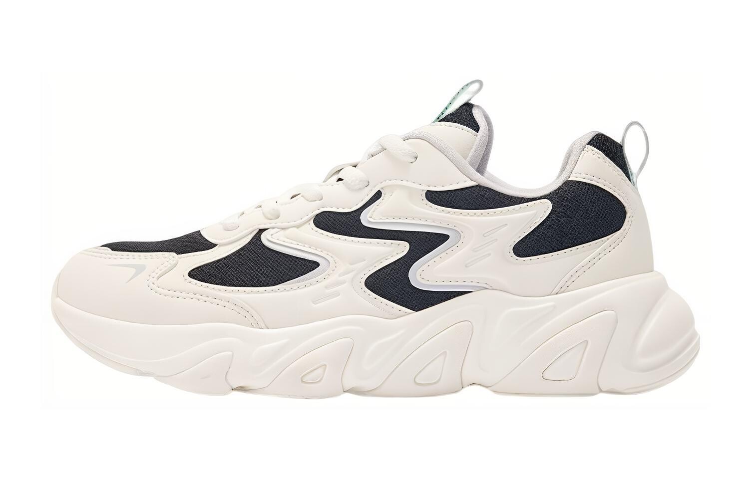 

Детские кроссовки GS Low-top Белые/Черные Xtep