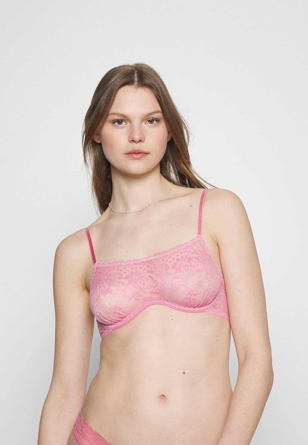 

Бюстгальтер на косточках Cotton On