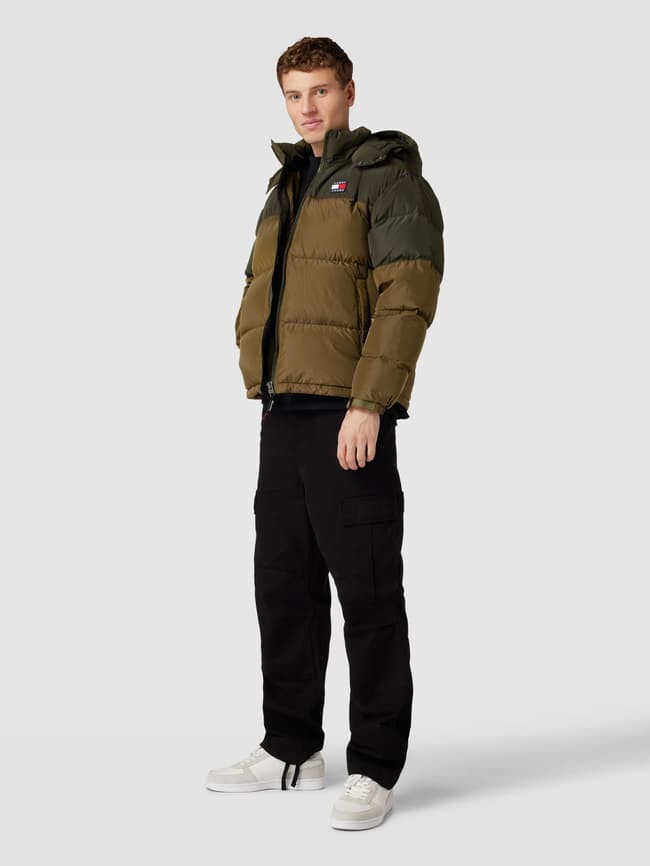 

Стеганая куртка с капюшоном модель "АЛЯСКА" Tommy Jeans, темно-зеленый