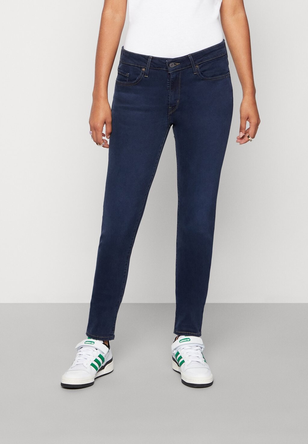 

Джинсы Skinny Fit Levi's 711, темно-синий