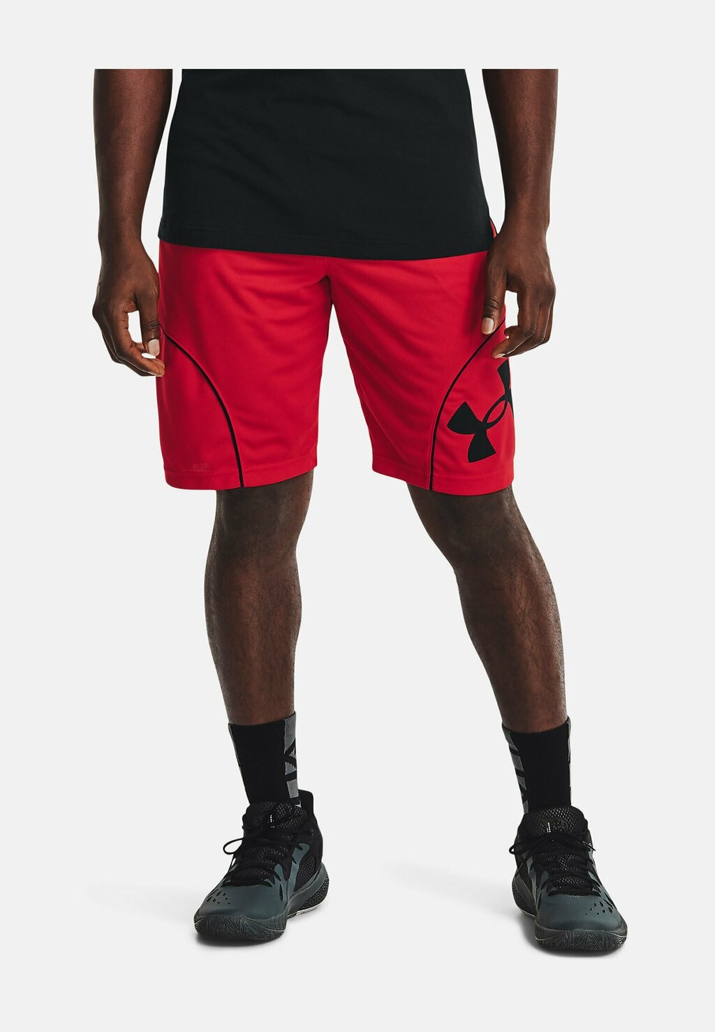 

Спортивные шорты Under Armour