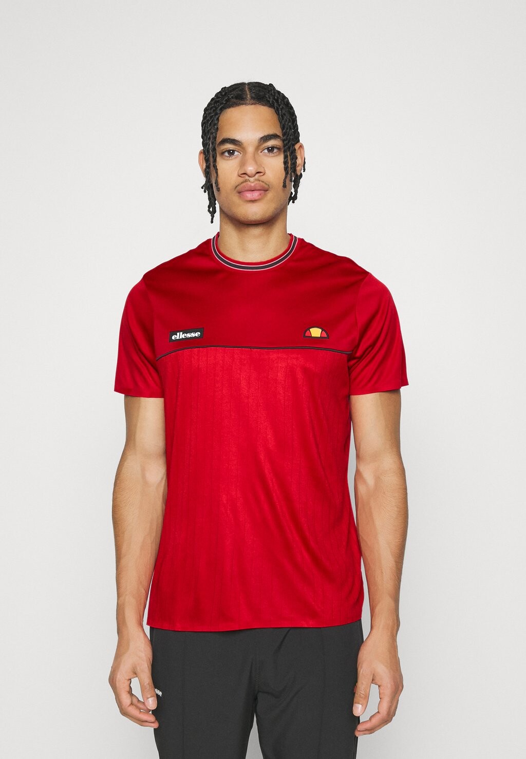 

Футболка Ellesse