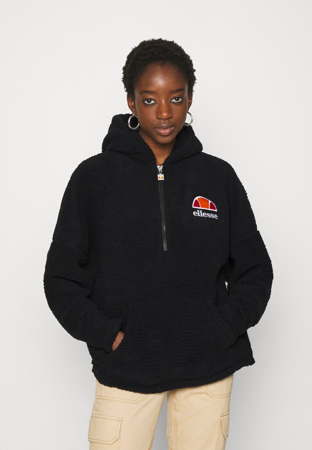 

Толстовка Ellesse КУРТКА SEPPY, черный
