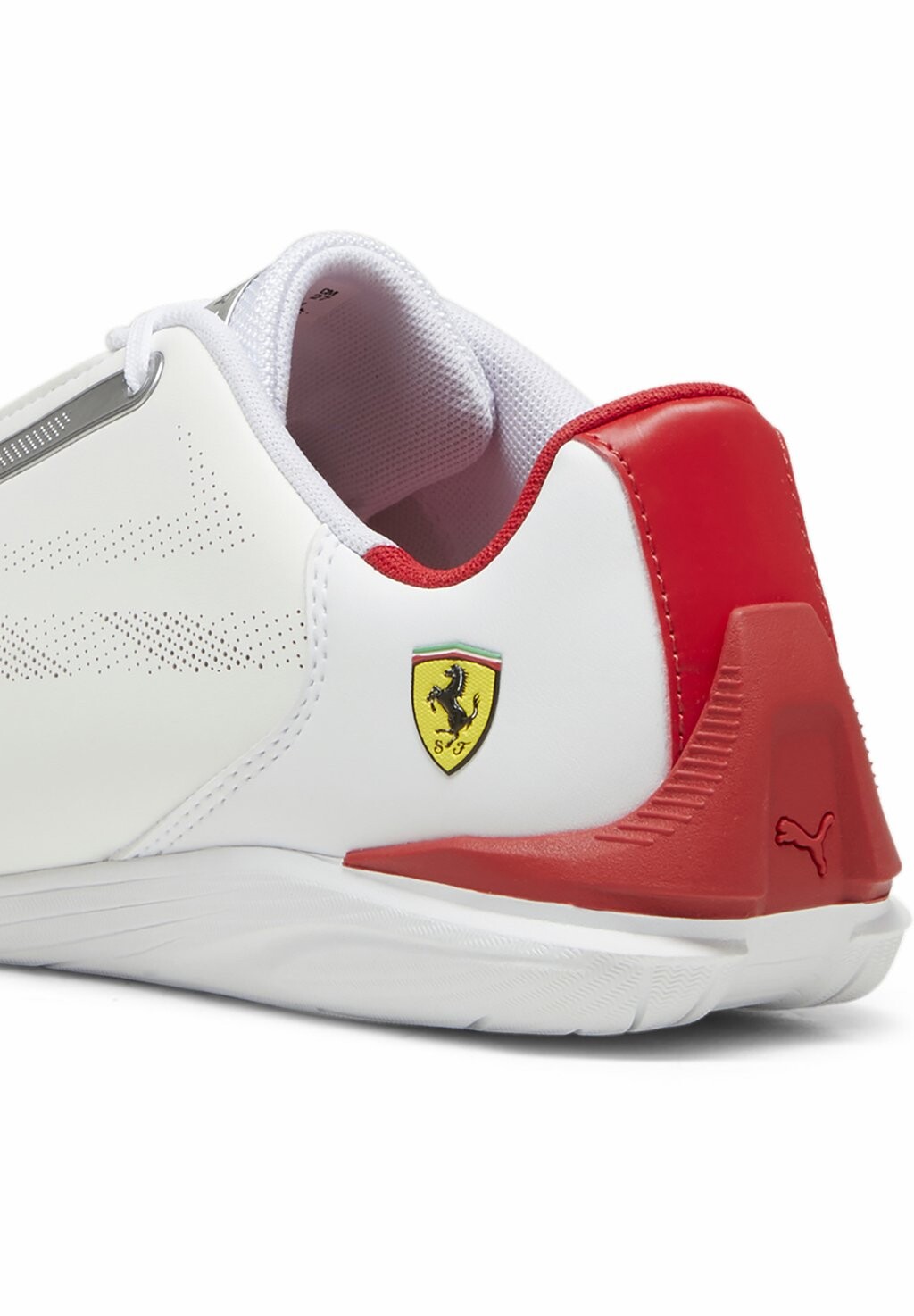 

Кроссовки для соревнований Scuderia Ferrari Drift Cat Decima 2 0 Puma, бело-красные гоночные