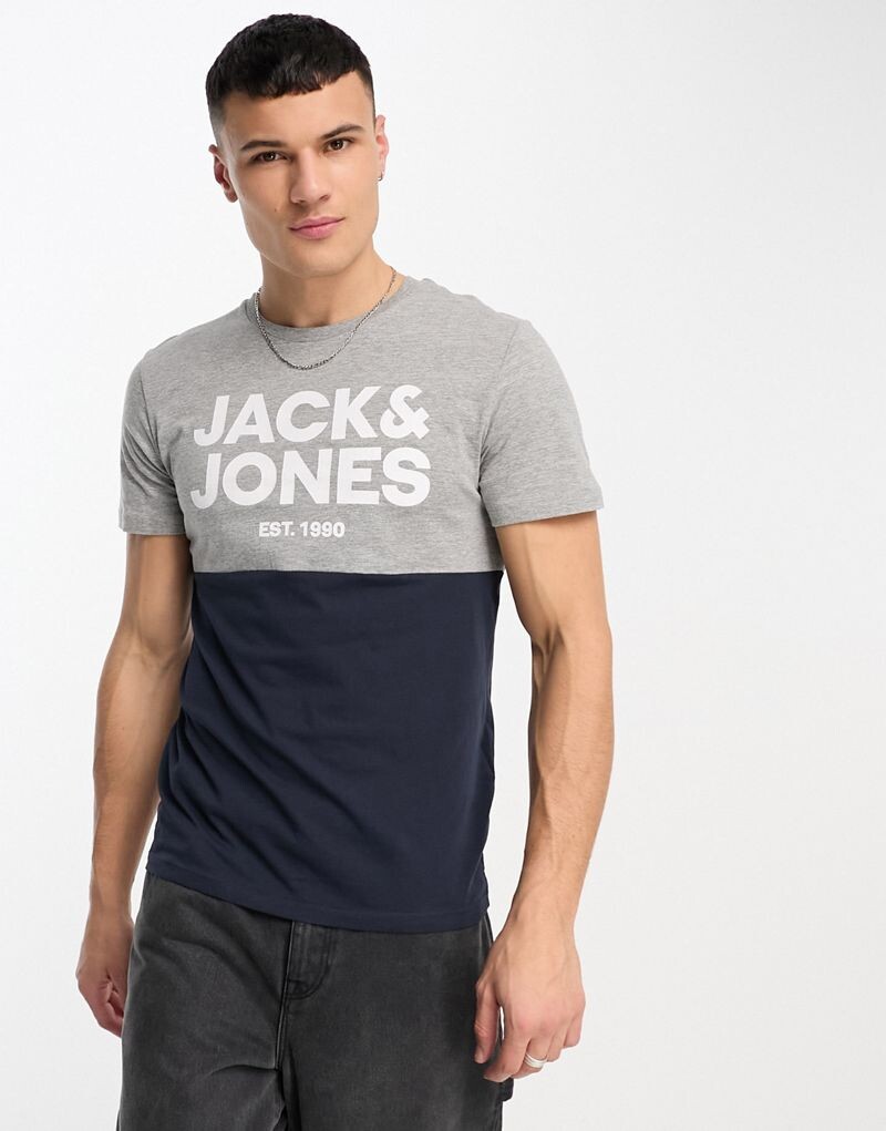 

Светло-серая и темно-синяя футболка в стиле колор-блок Jack & Jones