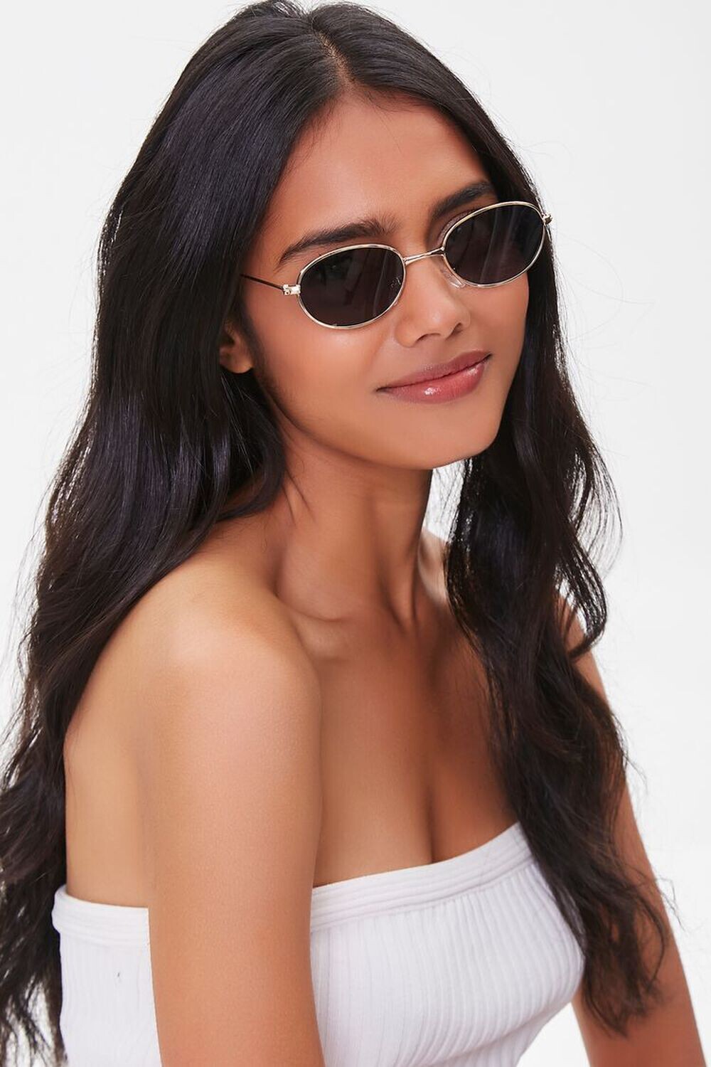 

Овальные затемненные солнцезащитные очки Forever 21, золотой