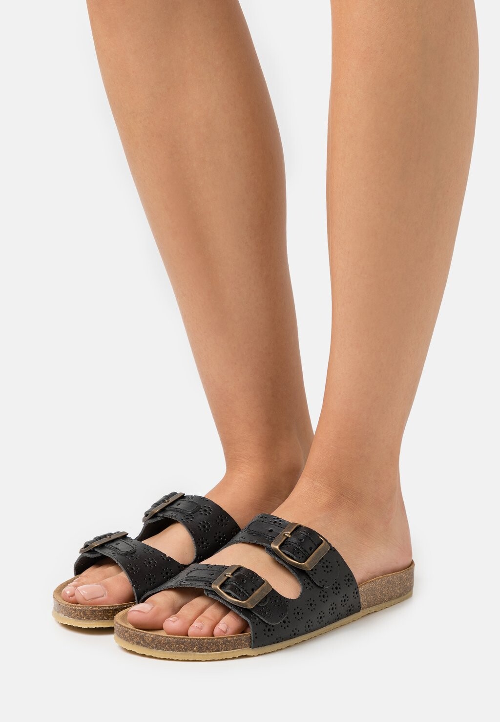 

Шлепанцы Kickers, черный