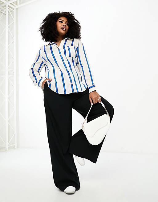 

Темно-синяя атласная рубашка в полоску River Island Plus