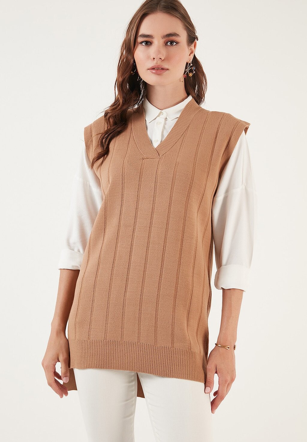 

Базовая футболка REGULAR FIT LELA, цвет camel