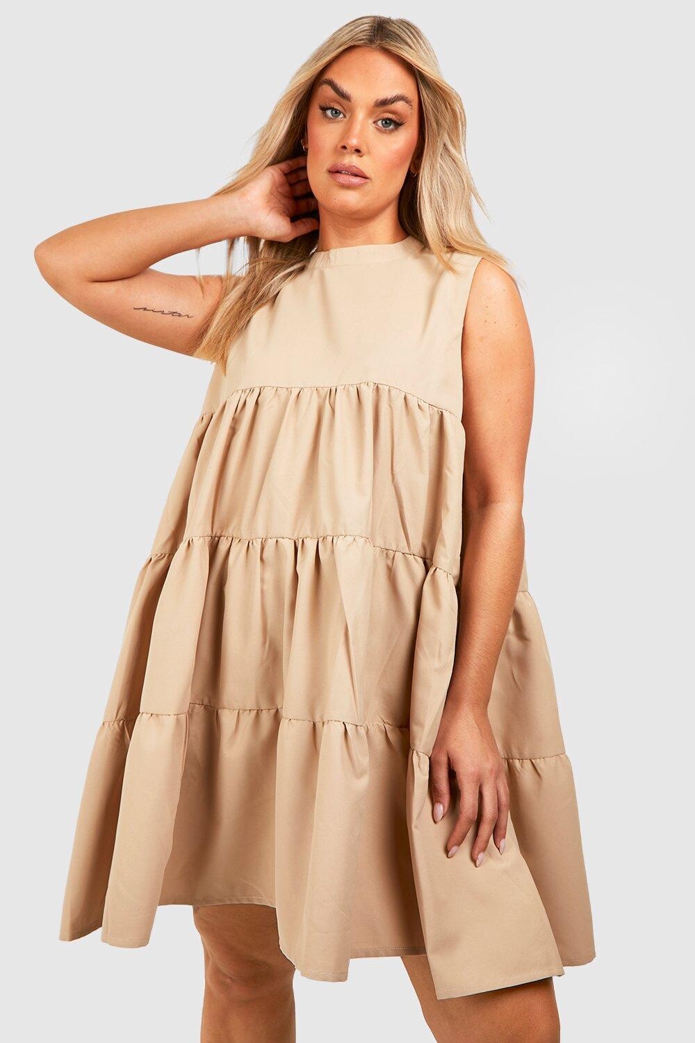 

Тканее ярусное платье плюс Boohoo, серый