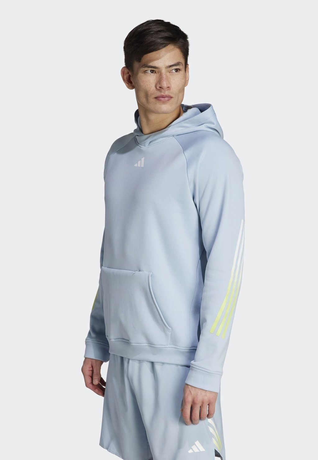 

Худи Adidas