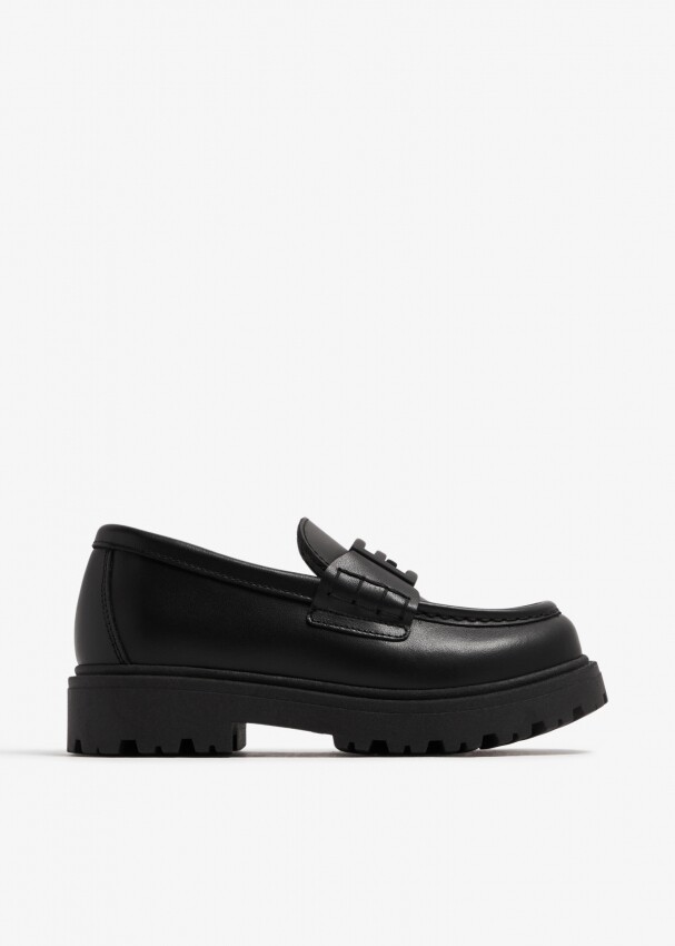 

Лоферы Fendi Junior Leather, черный