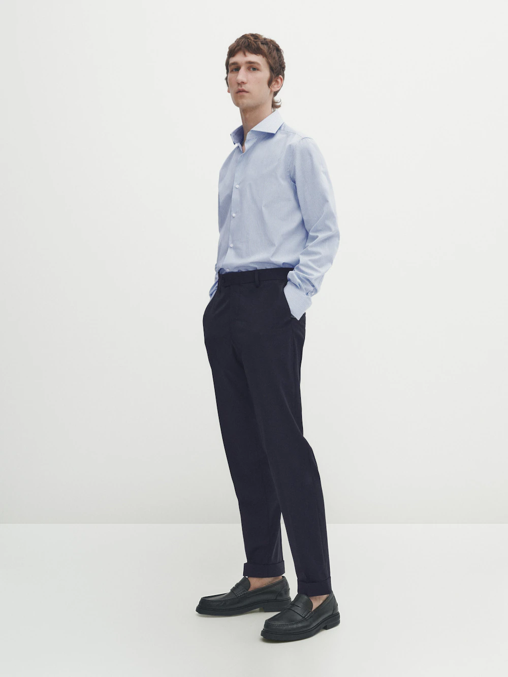 

Рубашка облегающего кроя из хлопка в полоску Massimo Dutti, синий