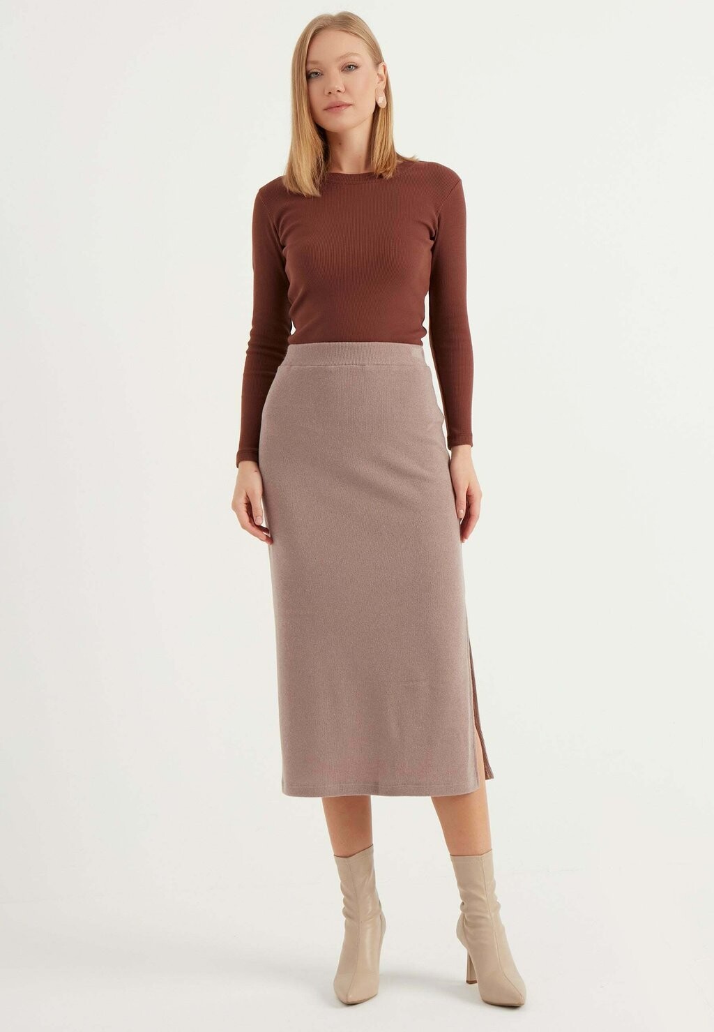 

Юбка-карандаш Slit Knit Herita, цвет lightbrown
