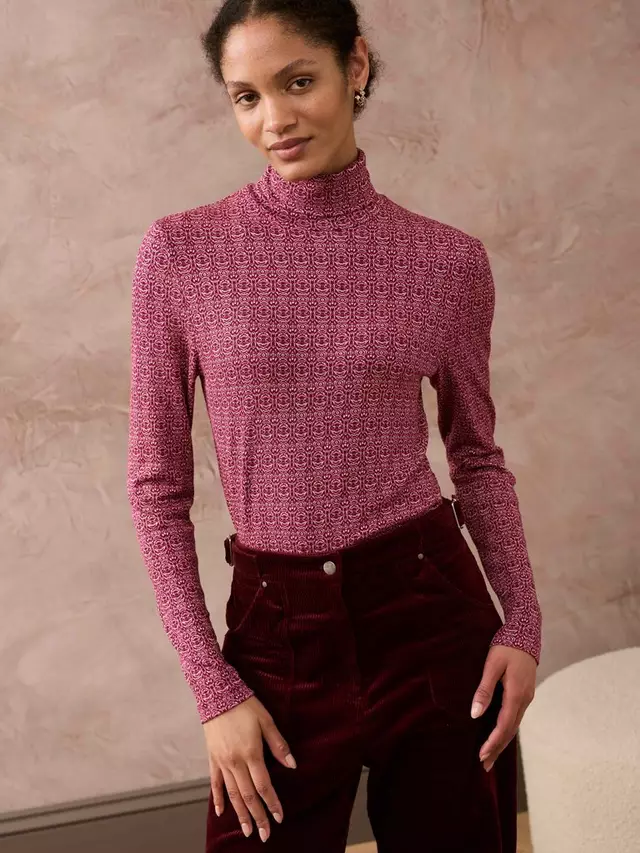 

Топ Brora Textured Jersey Turtleneck