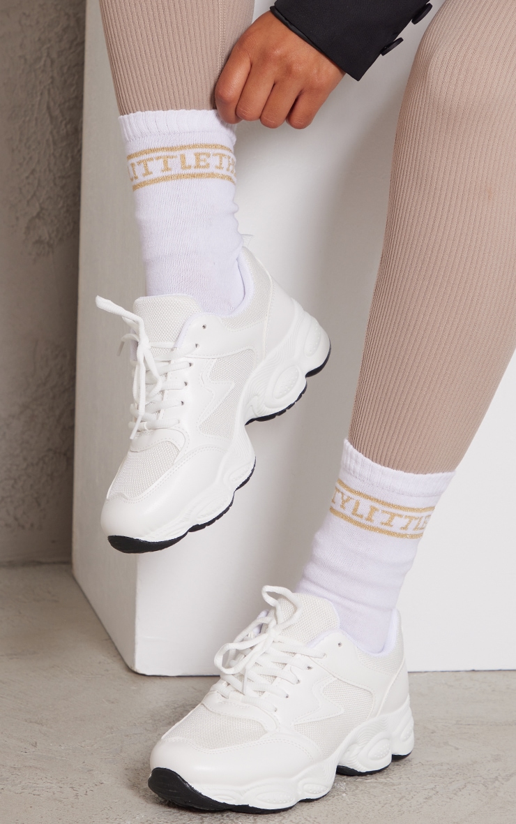 PrettyLittleThing Белые базовые кроссовки на массивной подошве с пузырьковой подошвой