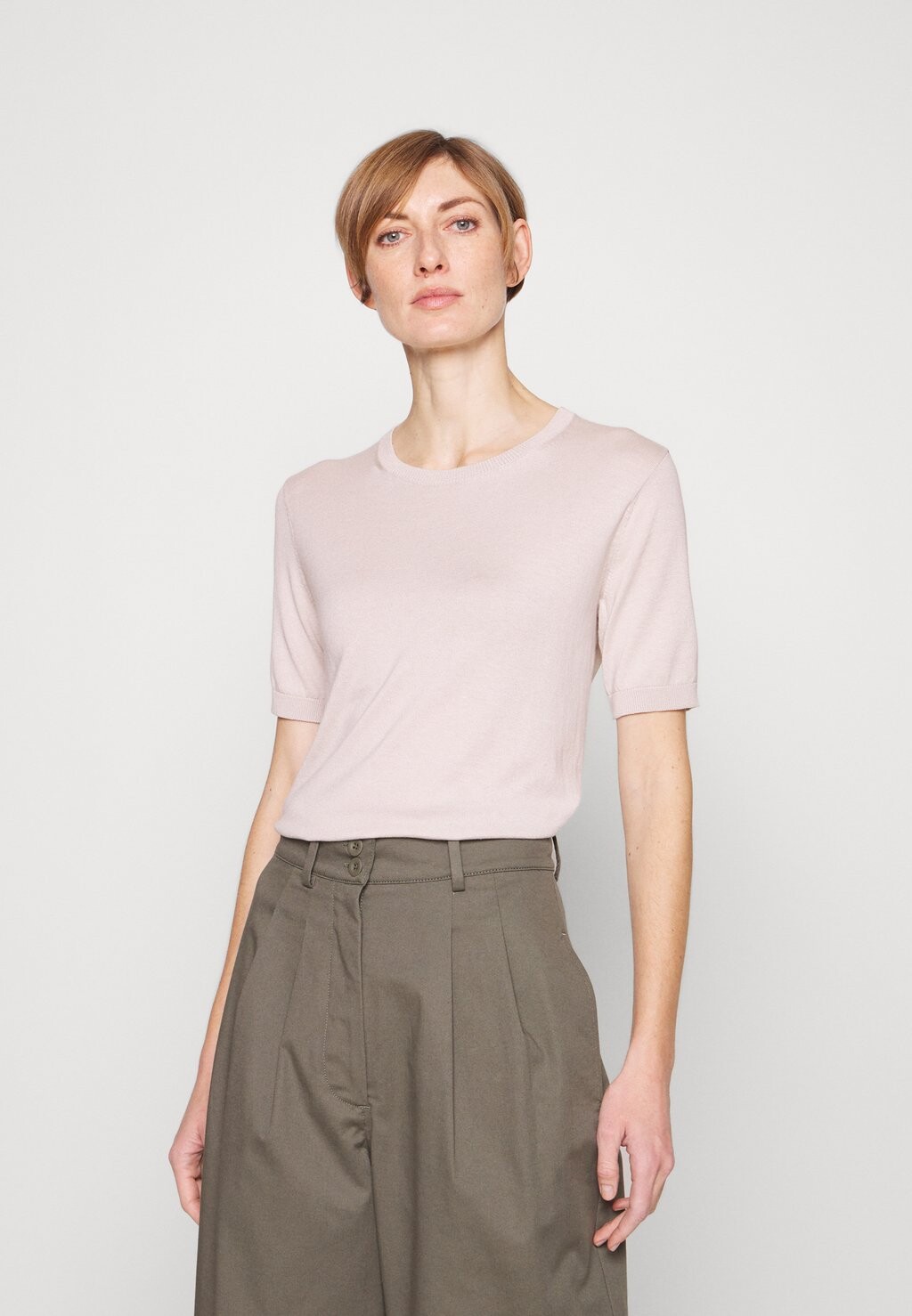 

Джемпер WEEKEND MaxMara