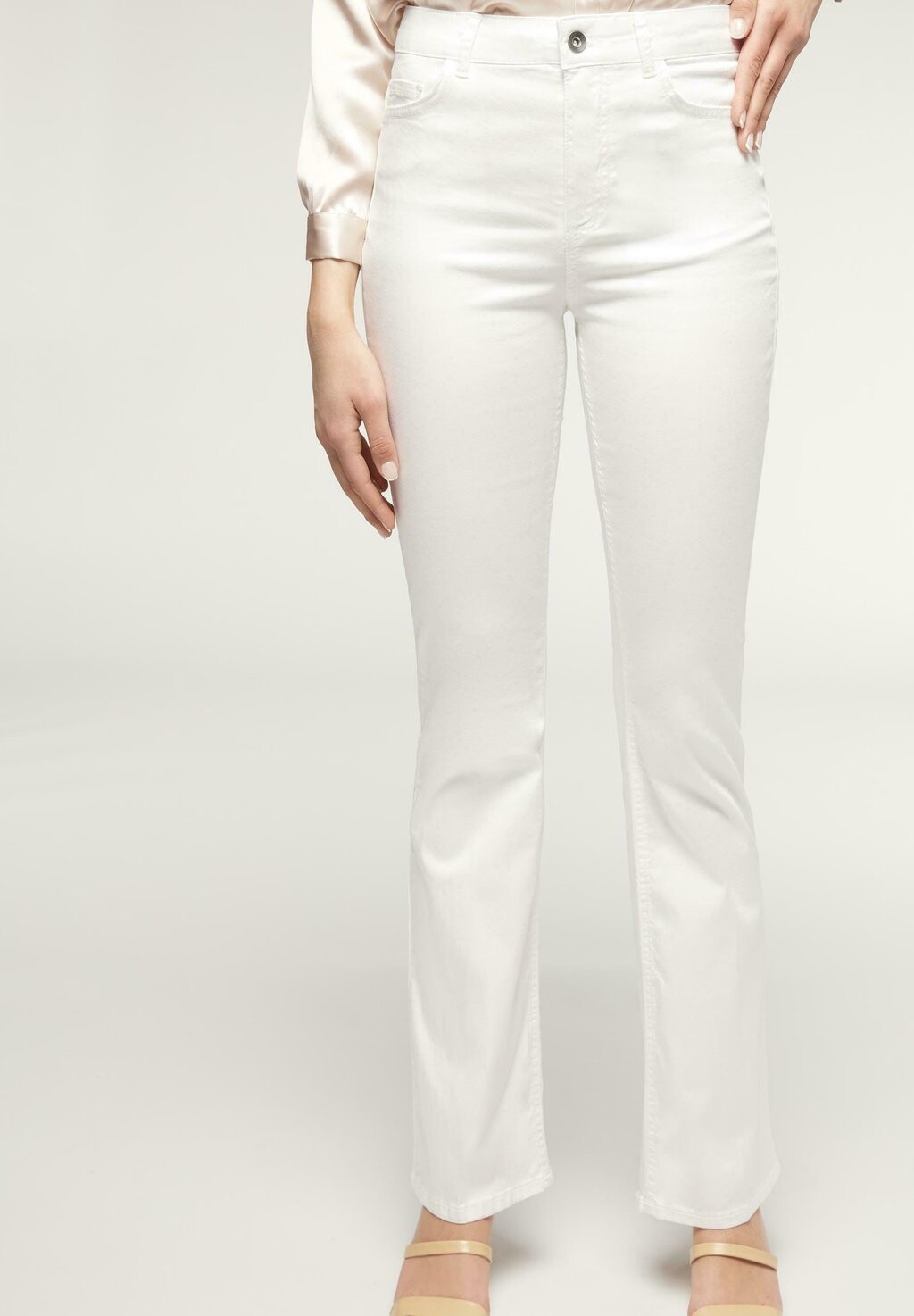 

Джинсы Bootcut Calzedonia