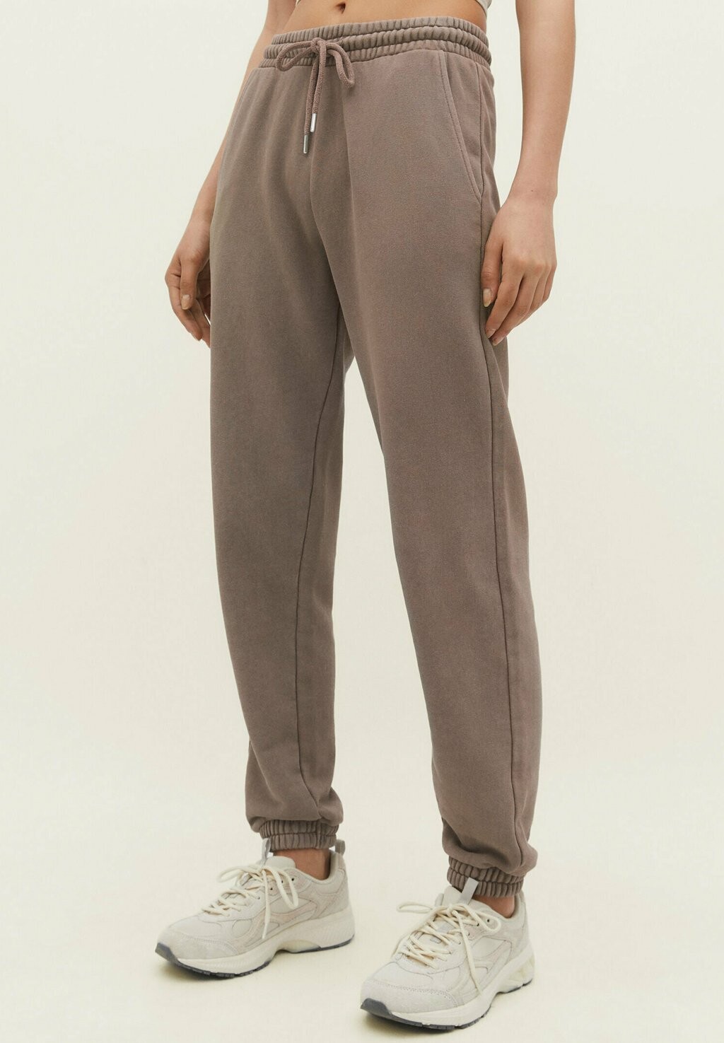 

Спортивные брюки Stradivarius, коричневый