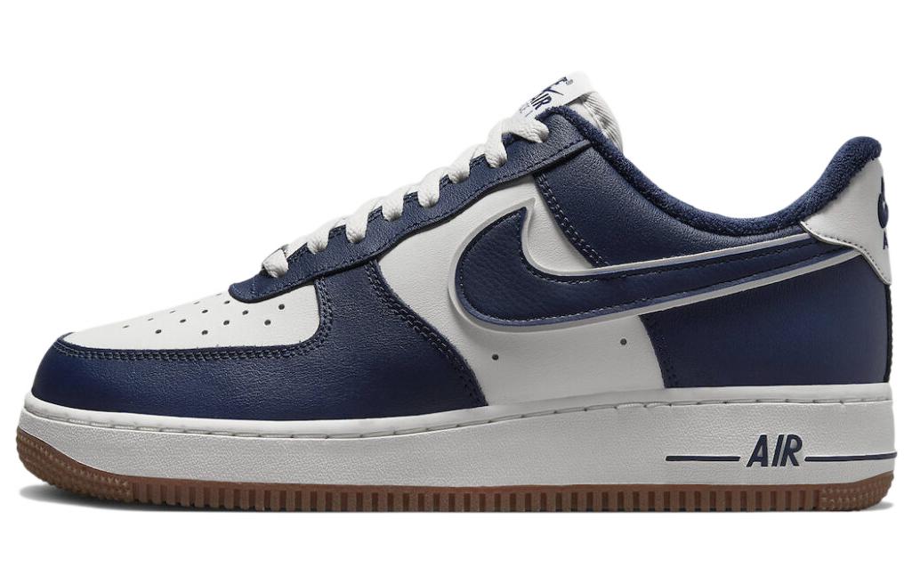 

Кроссовки мужские Nike Air Force 1 Low Skate, белый / синий / зеленый