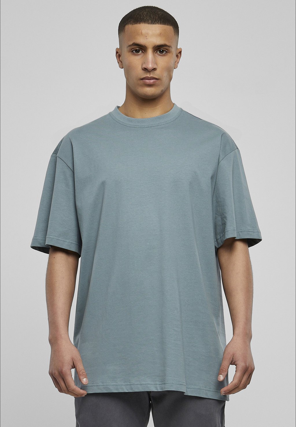 Базовая футболка TALL Urban Classics, пыльно-синий