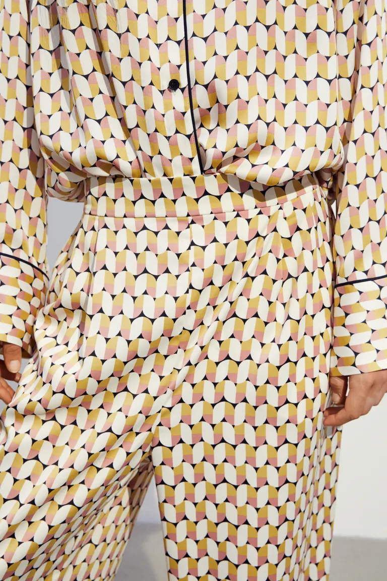 

Широкие брюки из атласа H&M, желтый