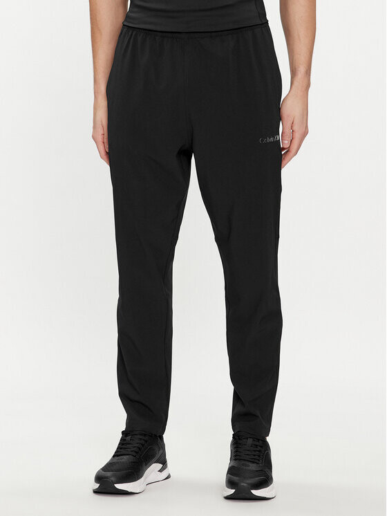 

Спортивные брюки стандартного кроя Calvin Klein, черный