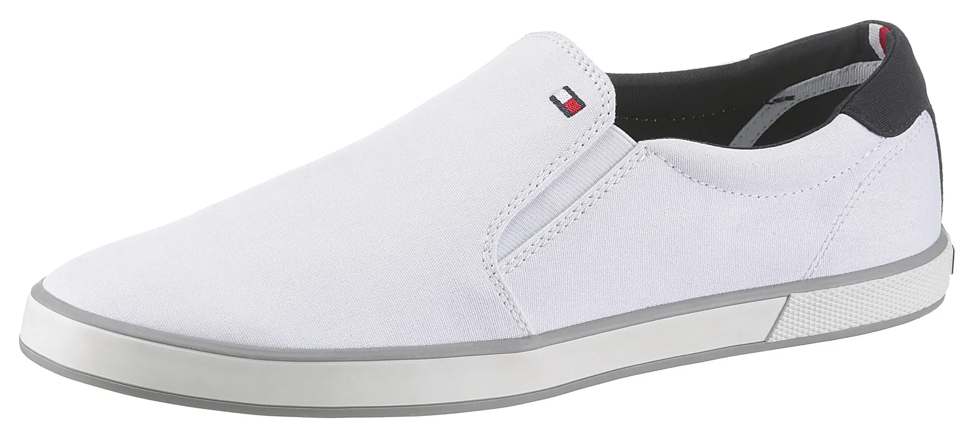 

Слипоны Tommy Hilfiger "ICONIC SLIP ON SNEAKER", тапочки, повседневная обувь, полуботинки с эластичными боковыми вставками, белый