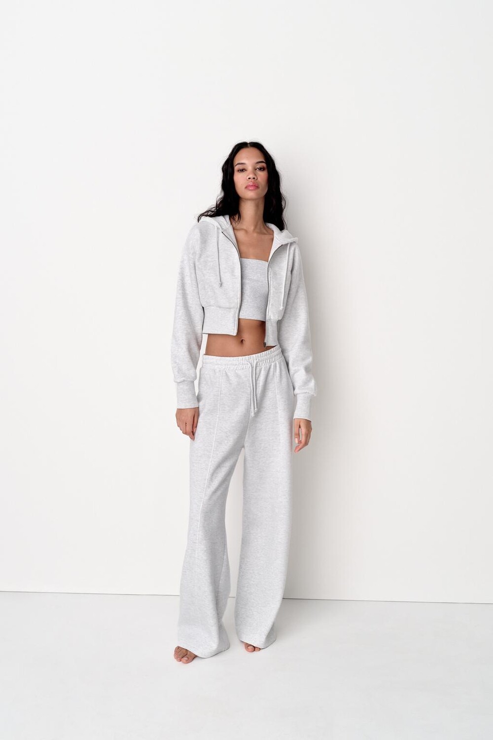 

Укороченное худи ZARA, серый мергель