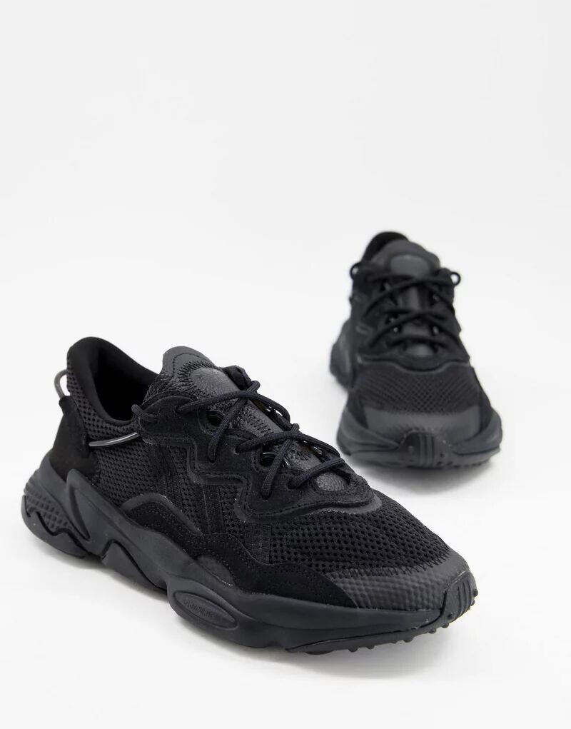 

Черные кроссовки adidas Originals Ozweego