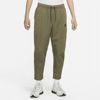 

Брюки Nike Sportswear Tech Essentials, цвет Medium Olive/Black