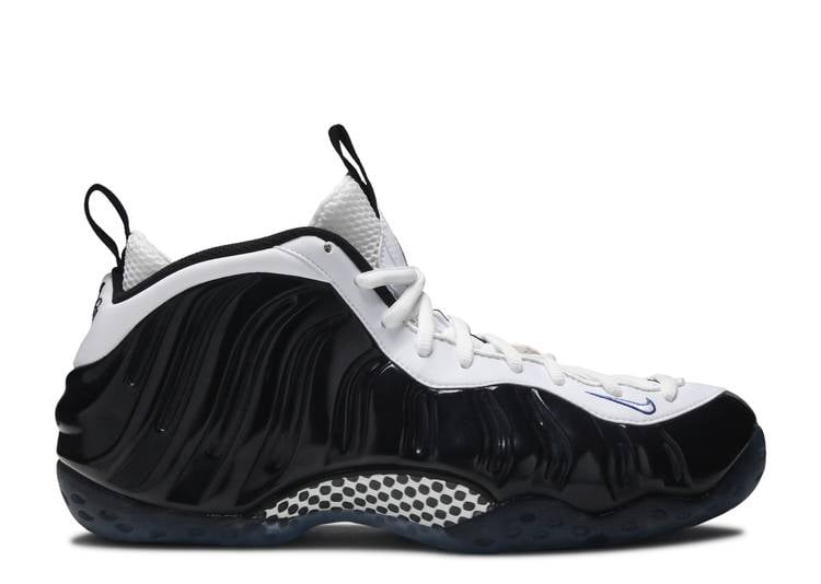 Nike air foamposite black and sales white