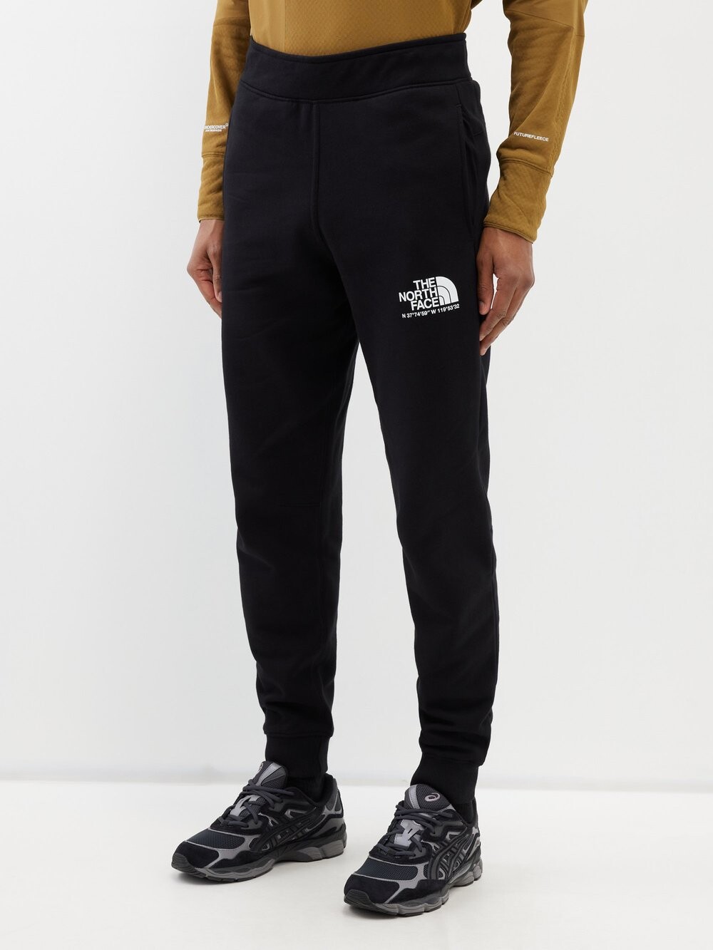 

Спортивные брюки из хлопка The North Face, черный