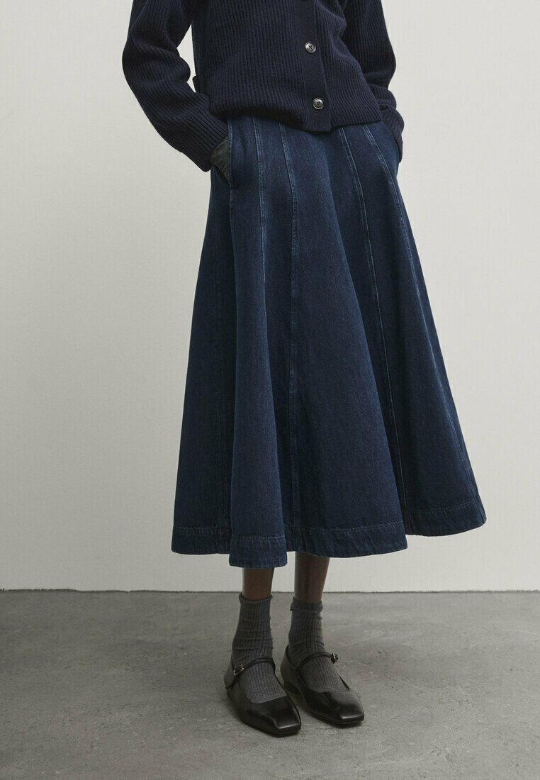 

Юбка-колокольчик Flounce Midi With Seams Massimo Dutti, цвет dark blue
