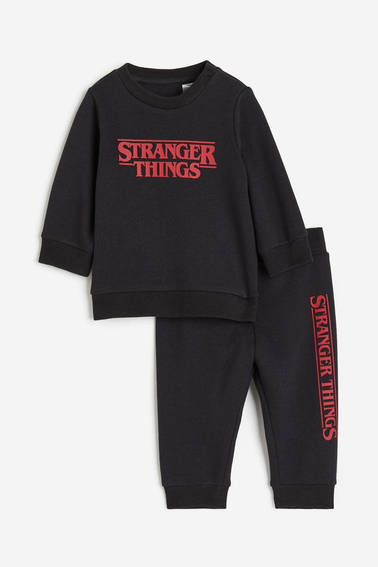 Комплект H&M Stranger Things Sweatshirt, 2 предмета, черный stranger things men s sweatshirt men hoodie fashion casual sweatshirt print pullover stranger things hoodie clothes hoody