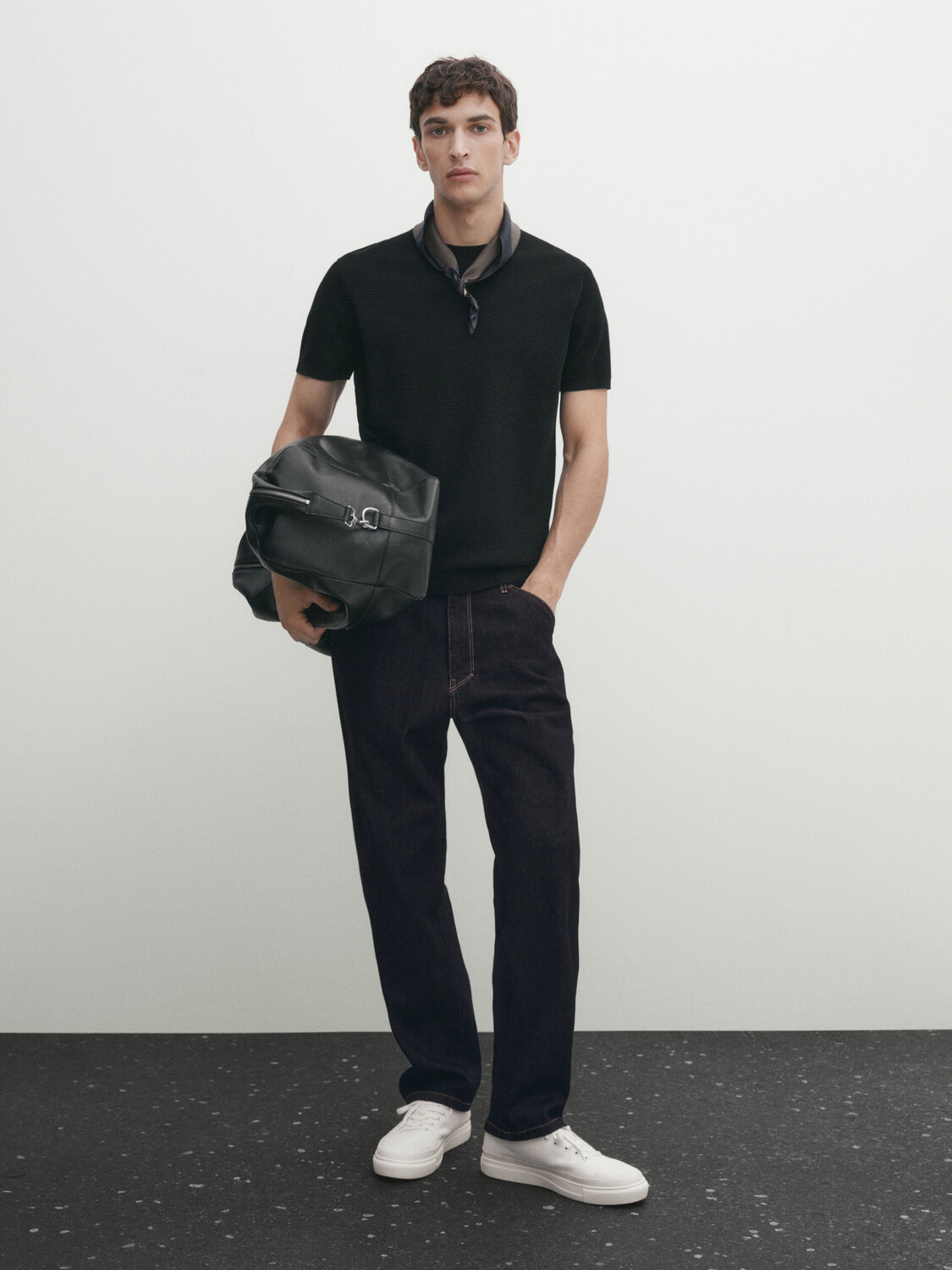 

Трикотажный свитер с короткими рукавами Massimo Dutti, черный