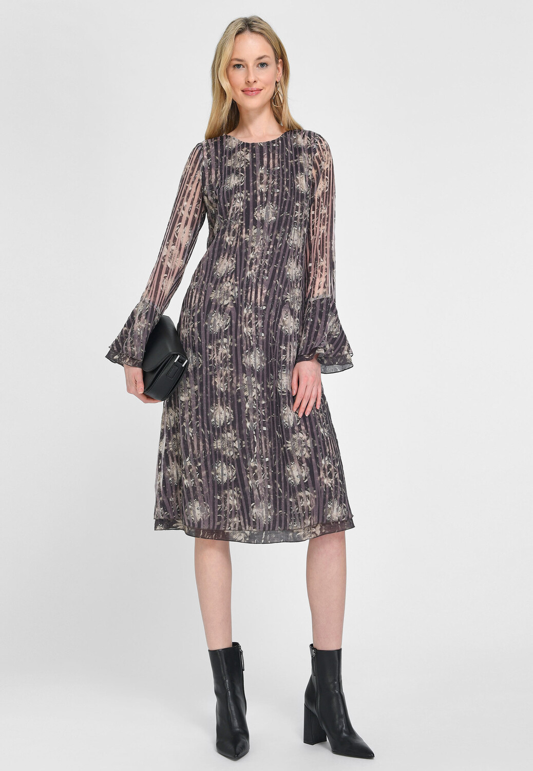 

Платье tRUE STANDARD A Linien Viscose, черный
