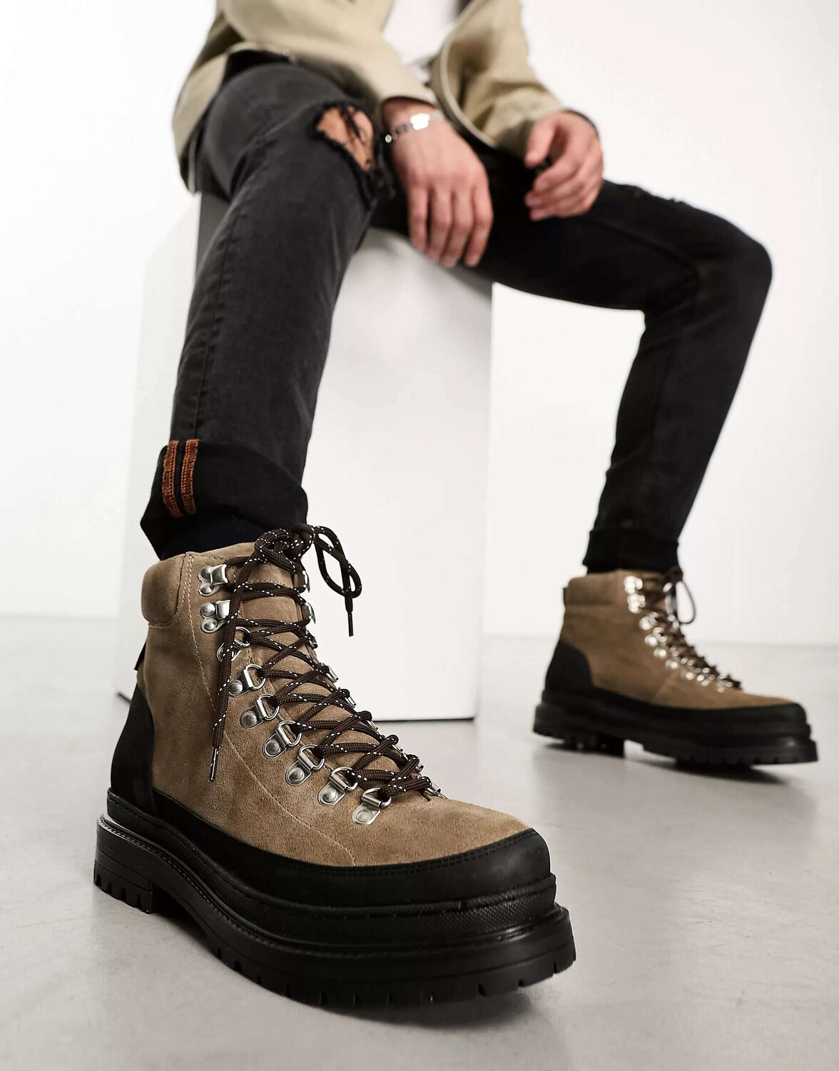 

Походные ботинки Walk London Element из бежевой замши, Бежевый