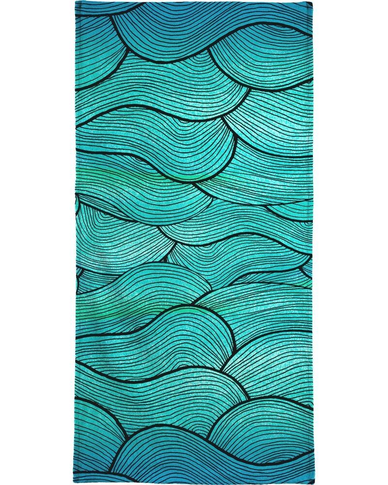 

Полотенце для ванной Juniqe Sea Waves Pattern, цвет Blau & Türkis