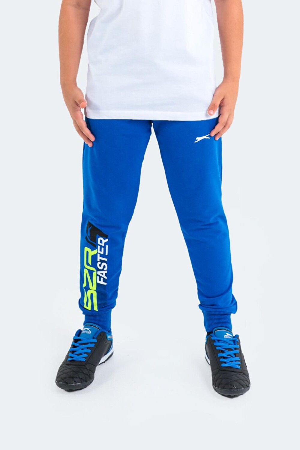 

Детские спортивные штаны унисекс DEVARAJ Saks Blue SLAZENGER