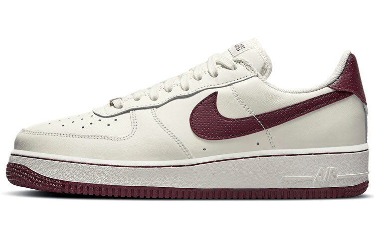 

Кроссовки Nike Air Force 1 Low '07 Craft Dark Beetroot