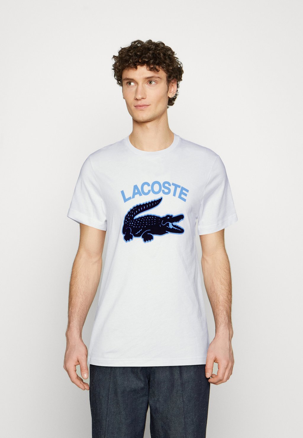 

Футболка с принтом Lacoste, белый