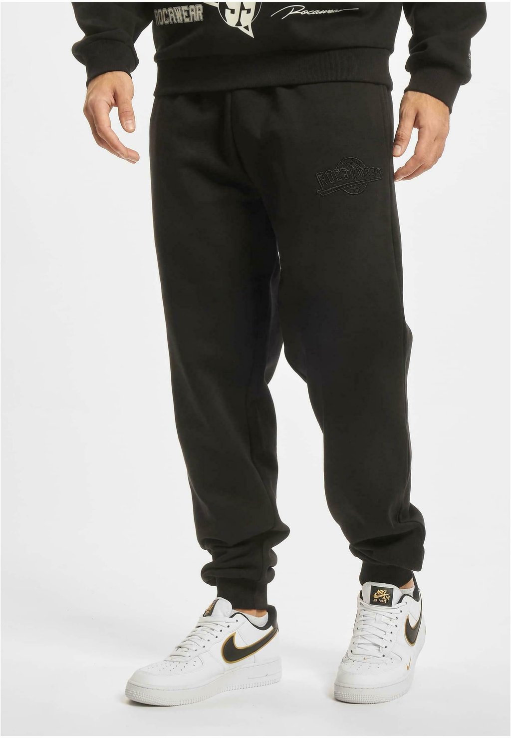 Спортивные брюки ROCAWEAR DUNCAN Roberto Cavalli Junior, черный цена и фото